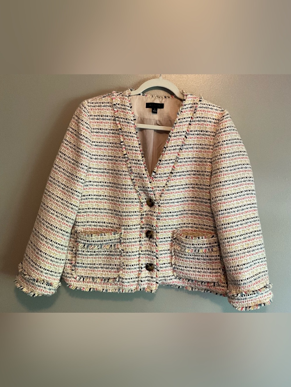 Ann Taylor Cream Bouclé Multi-Thread Cropped Blazer